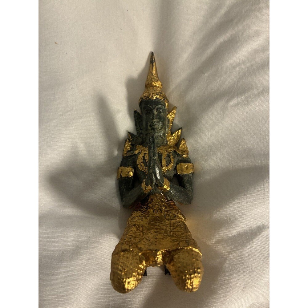 Thai Kneading Teppanom Angel Statue